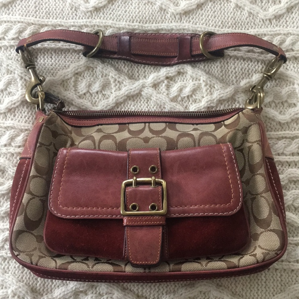 Coach Signature C Logo Pattern Maroon Shoulder Bag